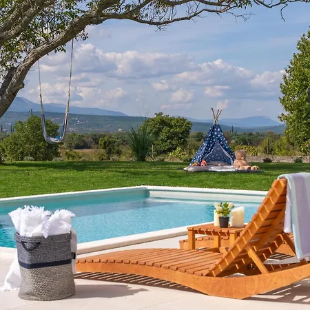 2-bedroom Providenca فيلة