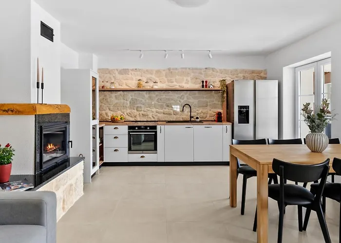 New 2-bedroom Providenca Villa Bajagic